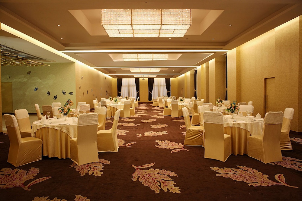 Radisson Blu Hotel, New Delhi Dwarka 40/50