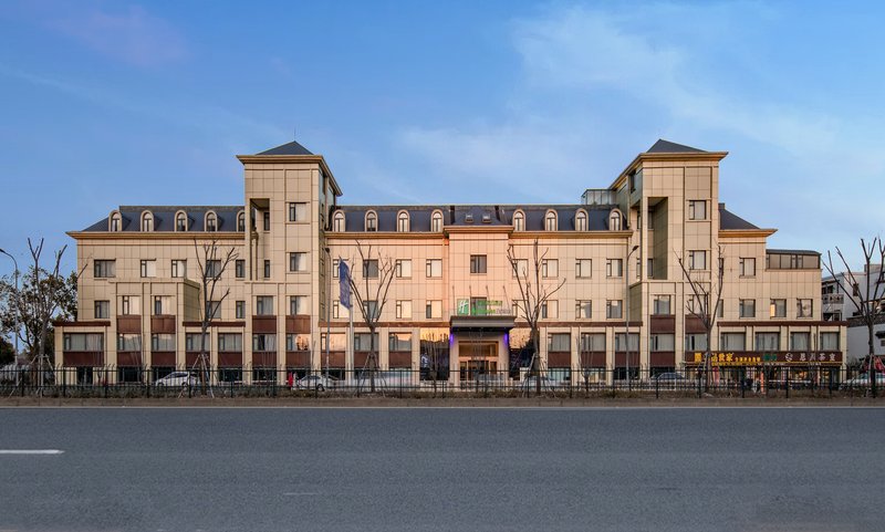 Holiday Inn Express Shanghai Jiading New City 2/19