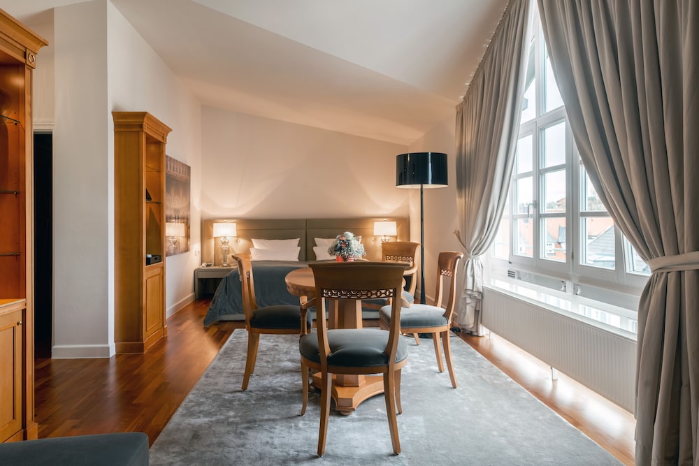 Kleber Post Hotel 52/69
