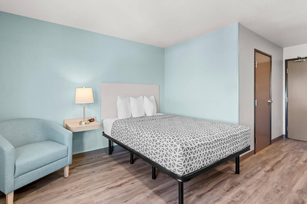 WoodSpring Suites Tucson Medical Center 22/40