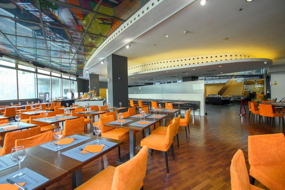 Eurohotel Gran Via Fira Formerly Solvasa Barcelona 45/66