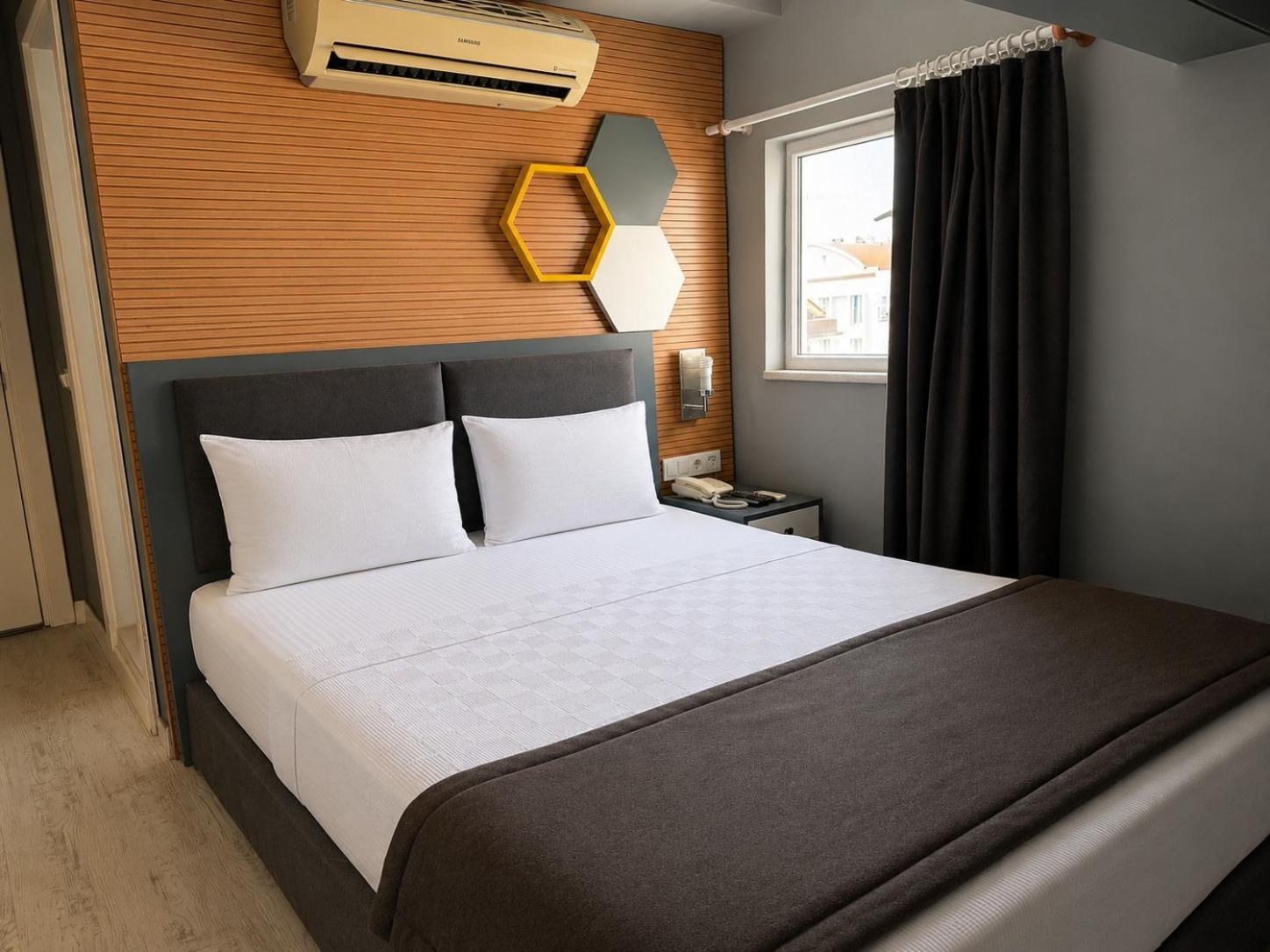Economy, Double Bed