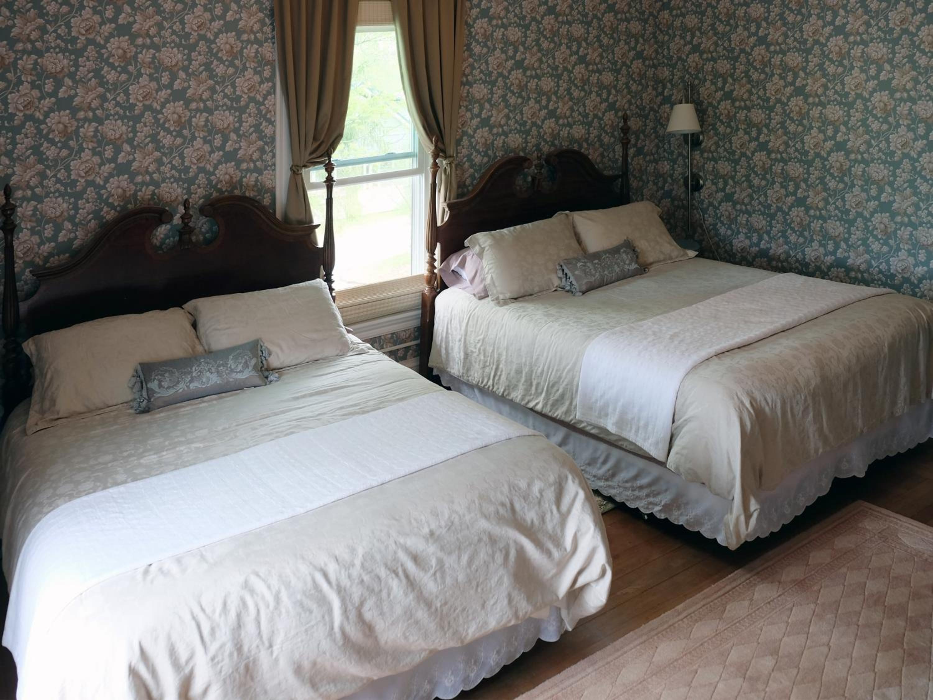 Guilford Bed and Breakfast 8/42