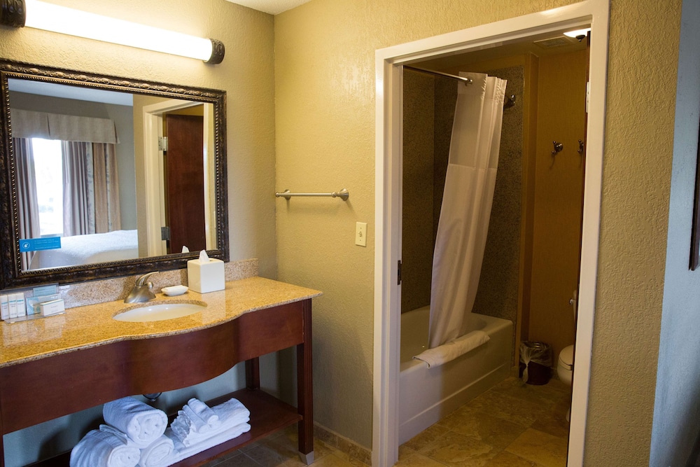 Hampton Inn & Suites Grenada 17/38
