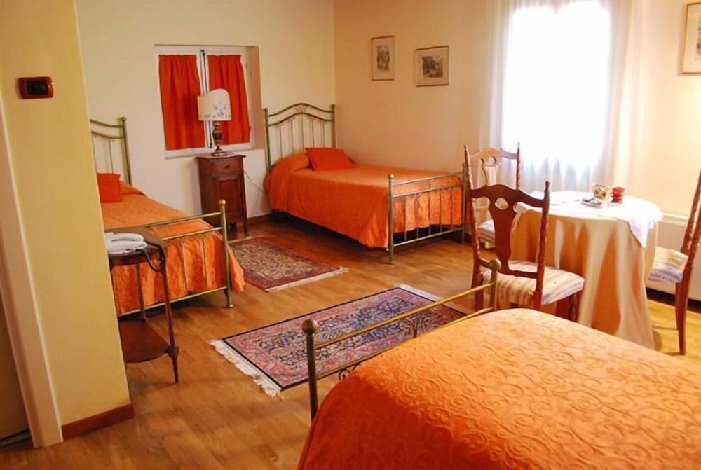 Villa Bongiovanni 25/44