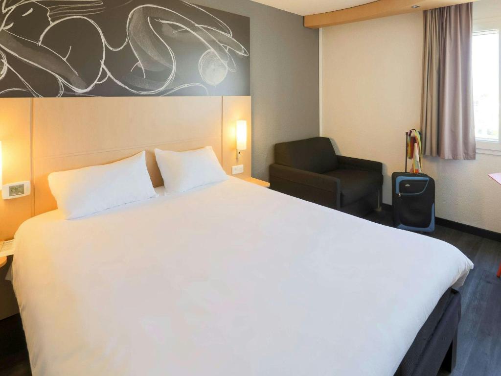 Standard, Double Bed, Sofa