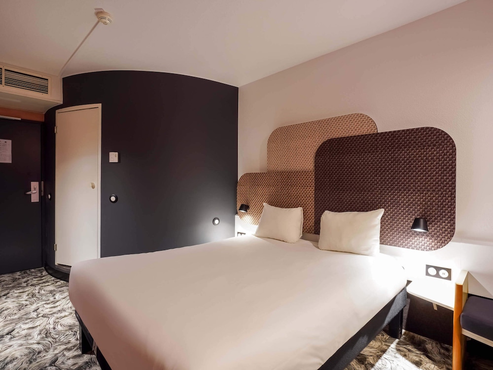 ROOM, DOUBLE BED, ACCESSIBLE