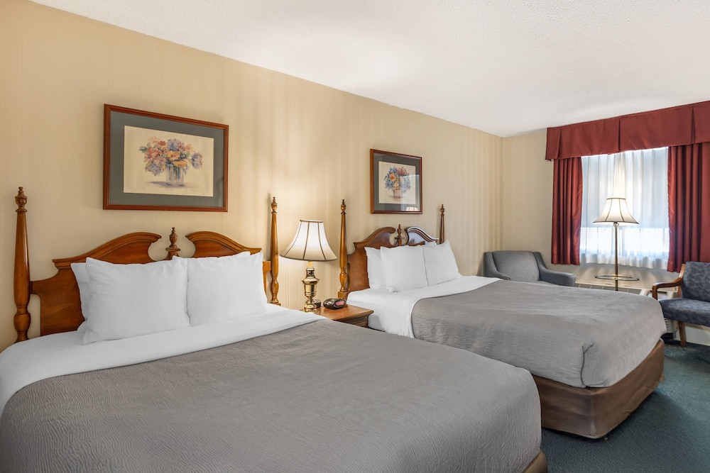Standard, 2 Queen Beds