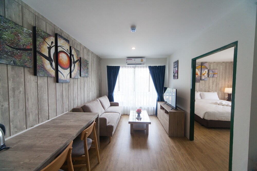 Anchan Laguna Hotel 25/64