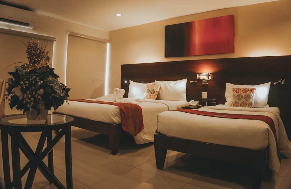 Ns Royal Hotel 42/59