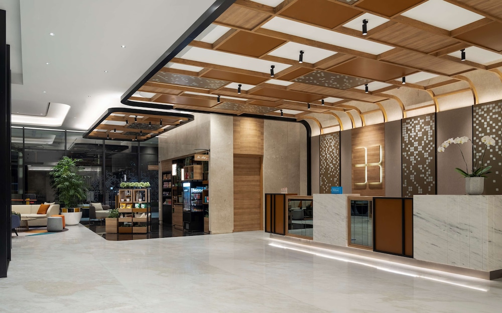 Hilton Garden Inn Jakarta Taman Palem 12/63