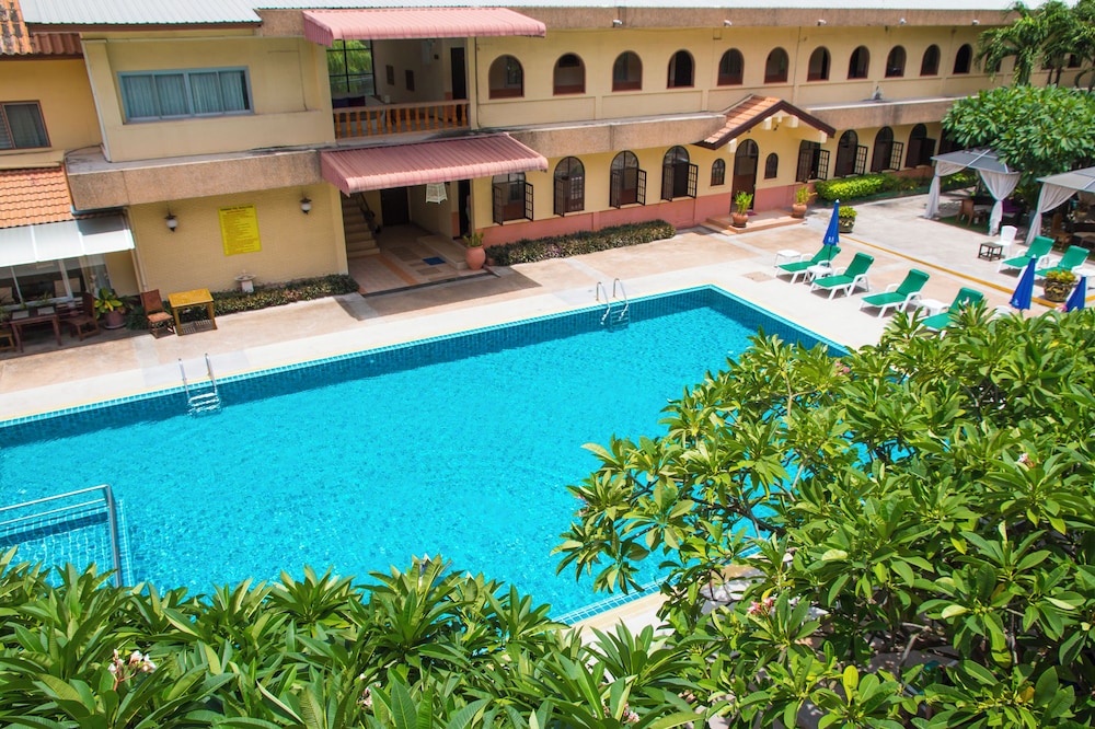S Lodge Pattaya 33/45