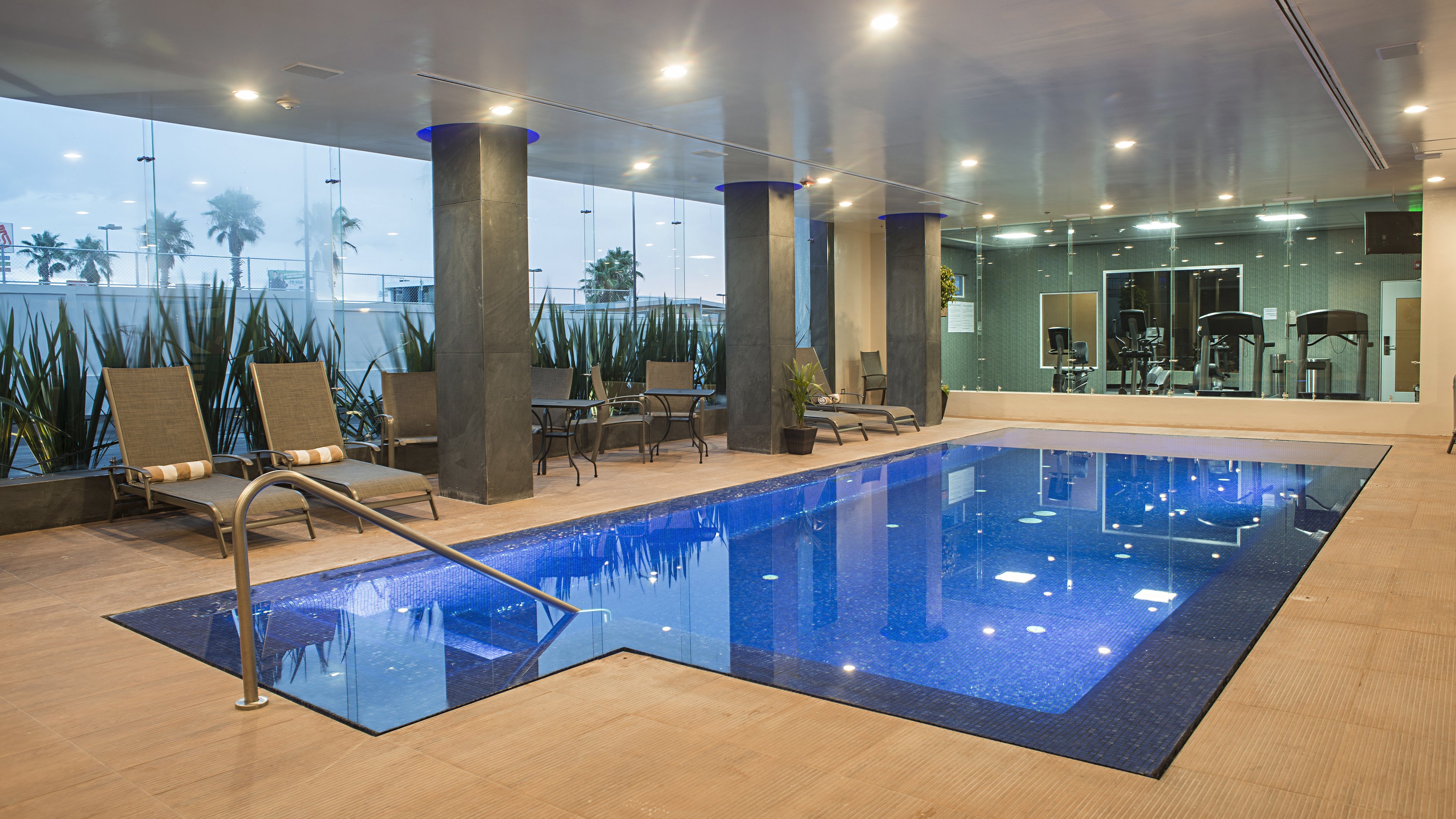 Holiday Inn Express & Suites Chihuahua Juventud 25/39