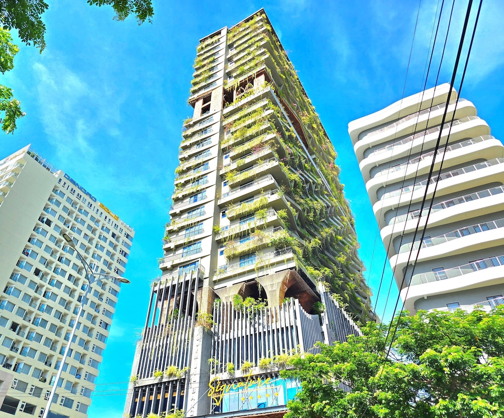 The Signature Hotel Nha Trang 3/50