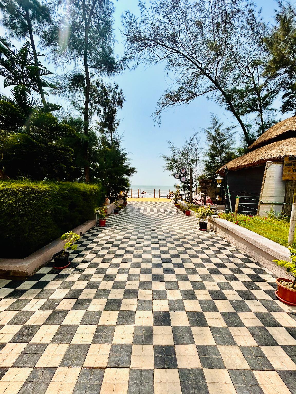 The Candlewood Park Beach Resort 24/33