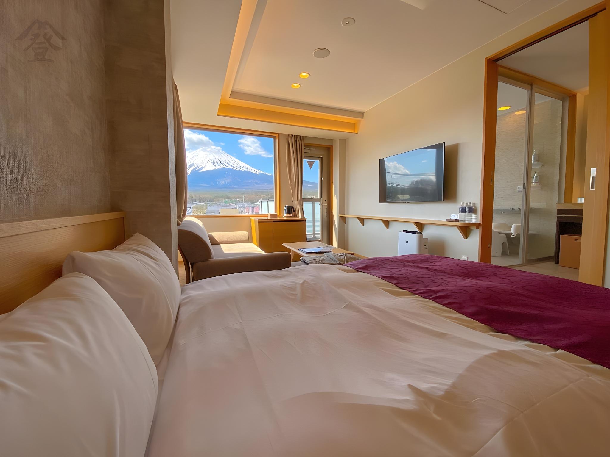 Deluxe, Twin Beds, Terrace, Corner