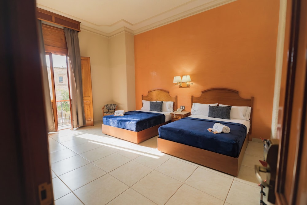 Hotel Santiago de Compostela 20/66