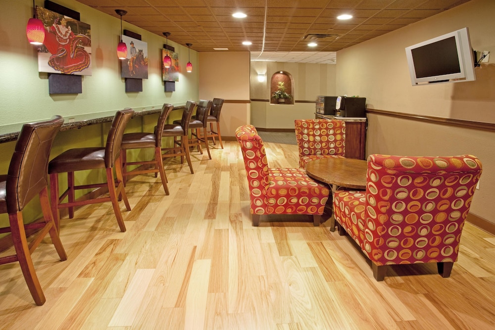 Staybridge Suites Las Cruces 40/72