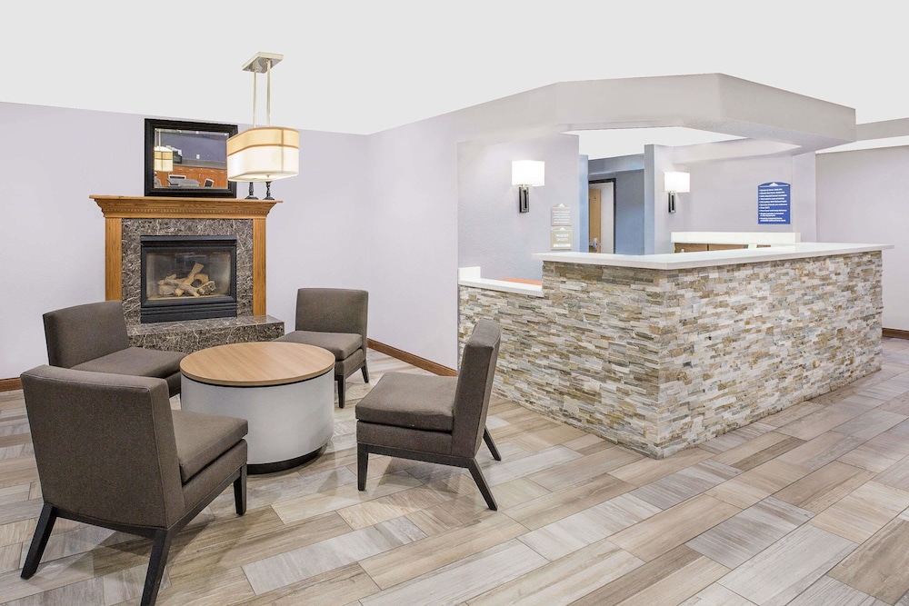 Microtel Inn Suites Ames 29/38