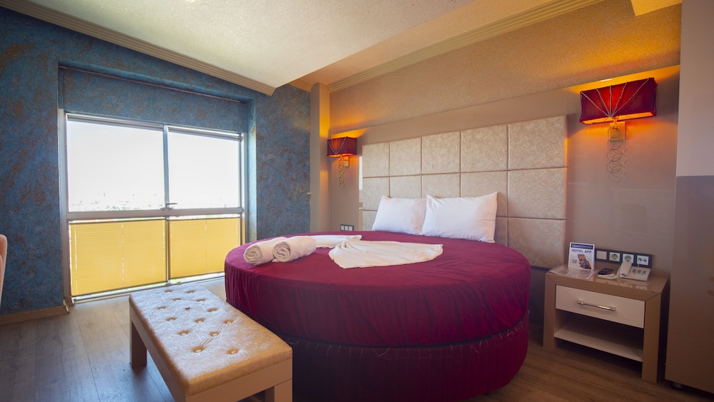 City Live Hotel 33/82