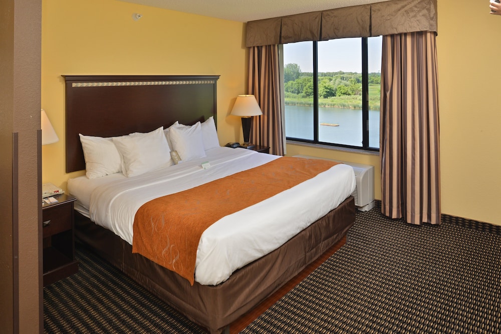Holiday Inn Express Rochester South Mayo Area 15/43
