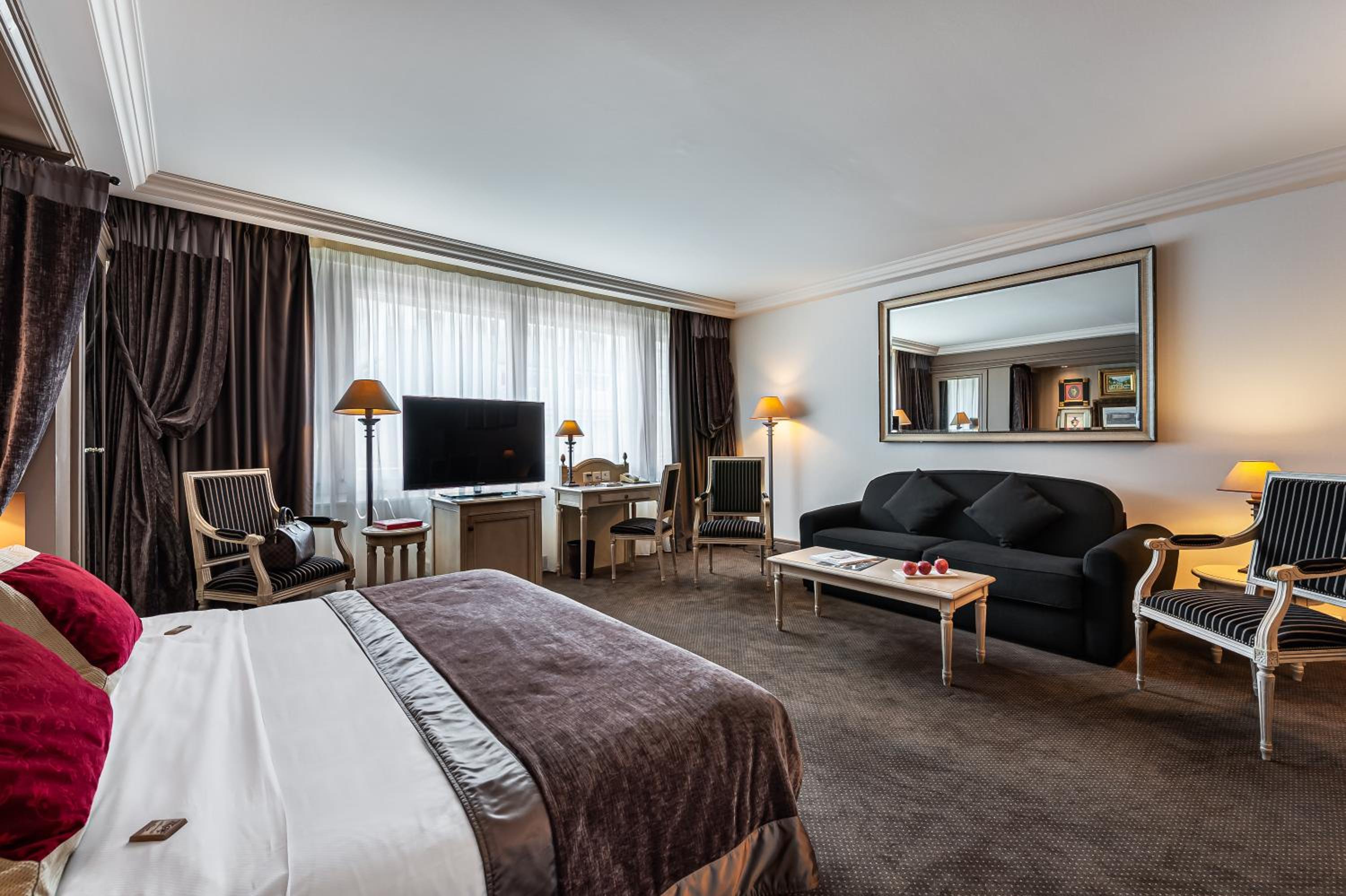 Junior Suite, King Bed