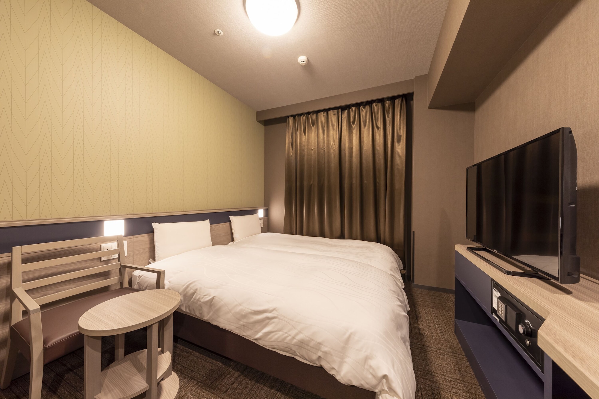 Hollywood, Twin Beds