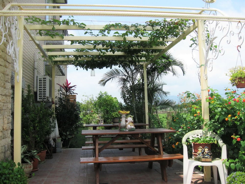 Evergreen Garden Home 6/50