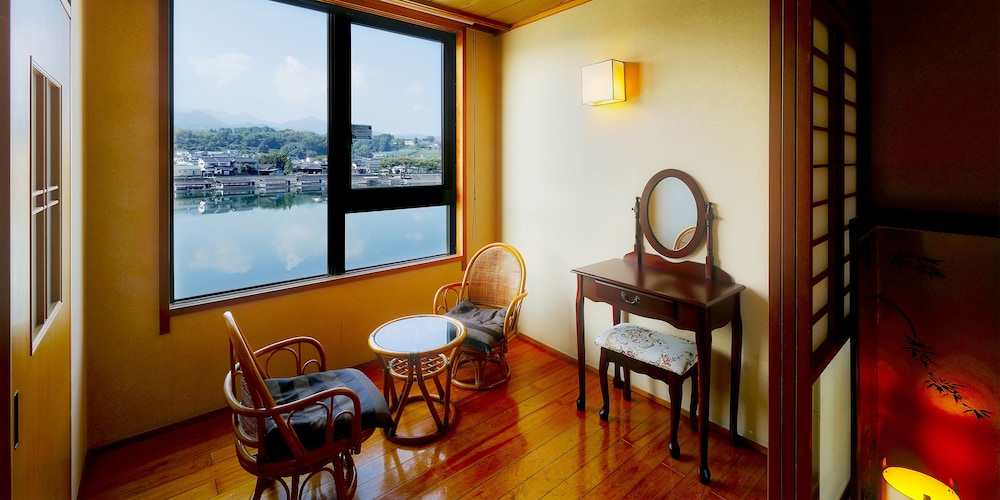 Mikuma Hotel 44/59