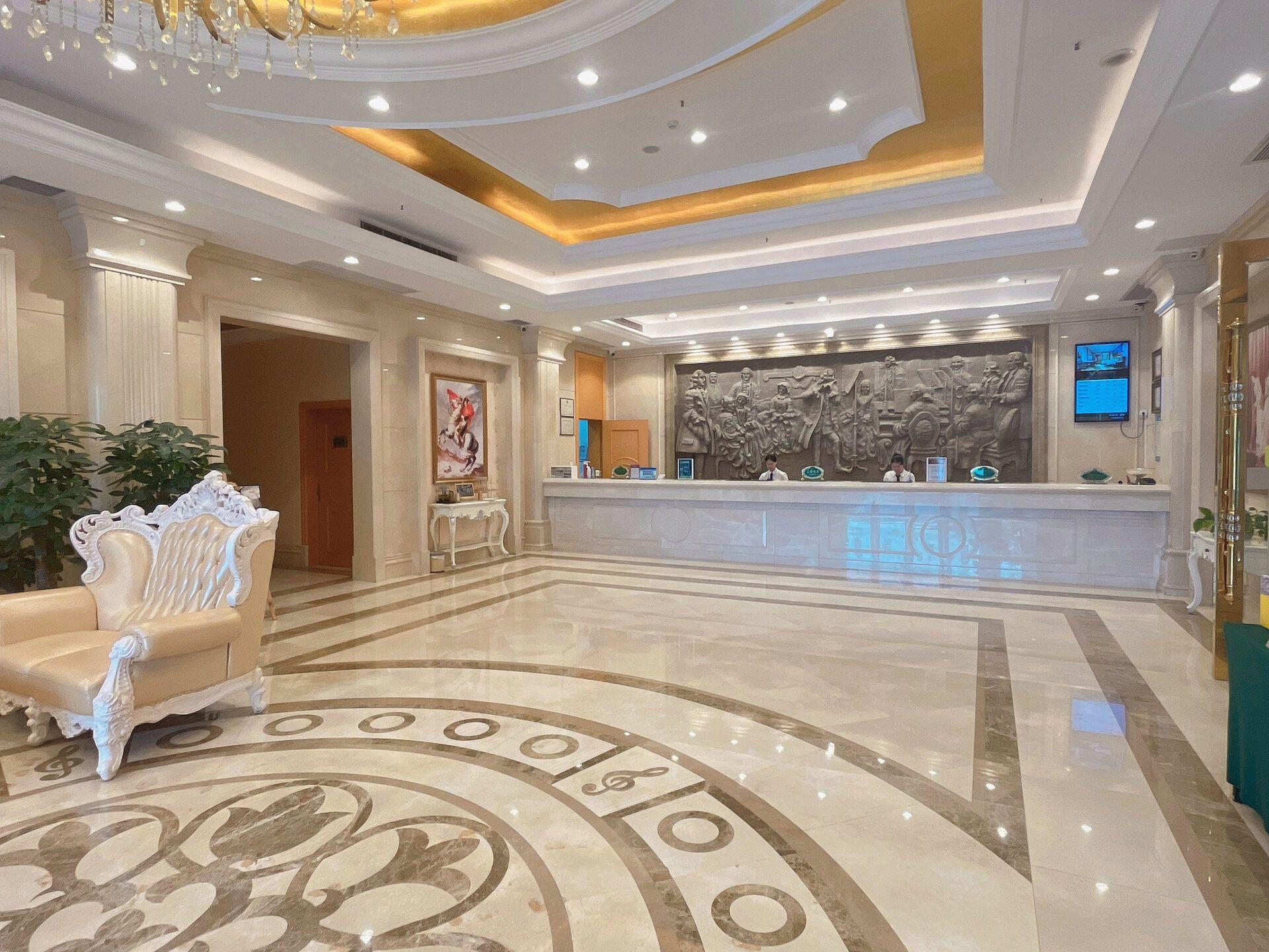 Vienna International Hotel (Shenzhen Jihua Road Shangxue) 13/47
