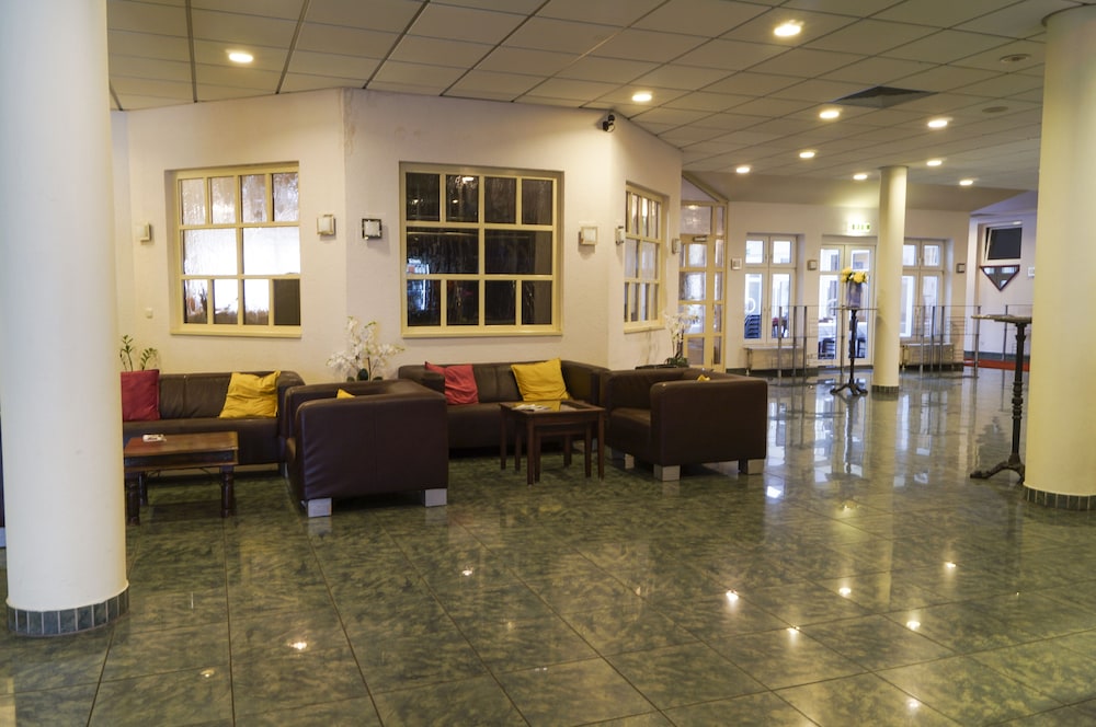 Trip Inn Kongresshotel Rodgau 48/70