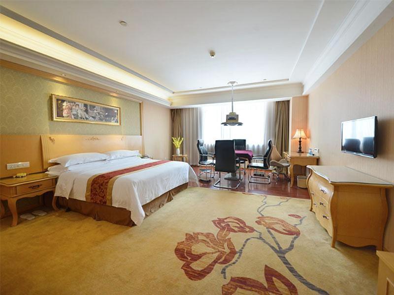 Vienna Hotel (Guangzhou Baiyun Airport Zhongluotan) 16/28