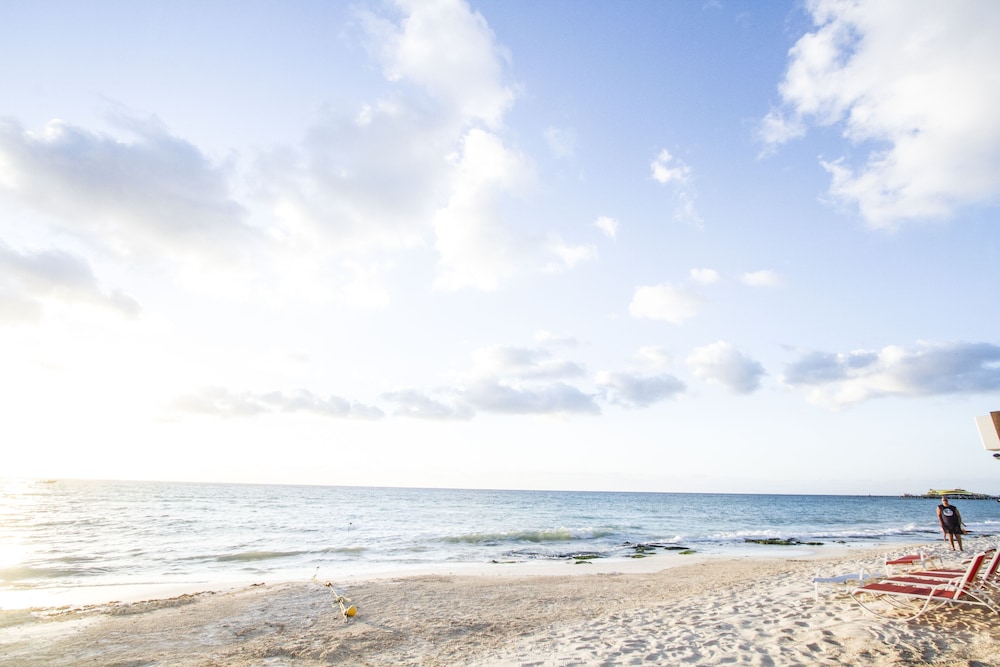 The Carmen Hotel Ocean Front By Kavia - Adults Only 66/73