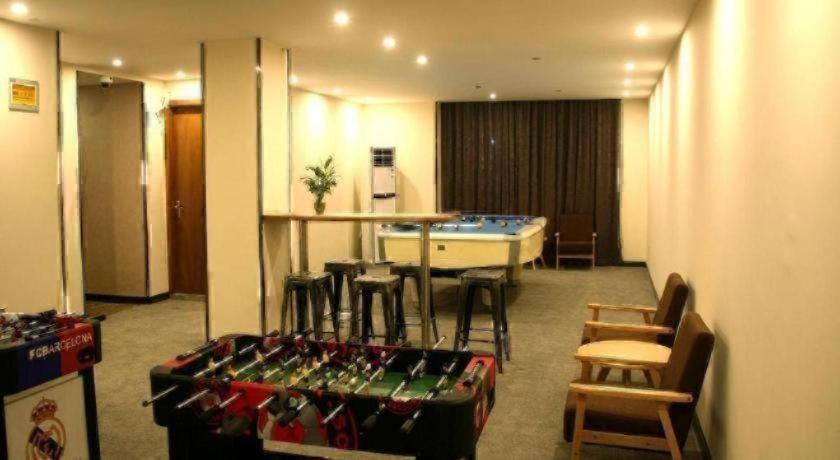 7 Days Premium (Shanghai Wildlife Park Huinan) 44/49