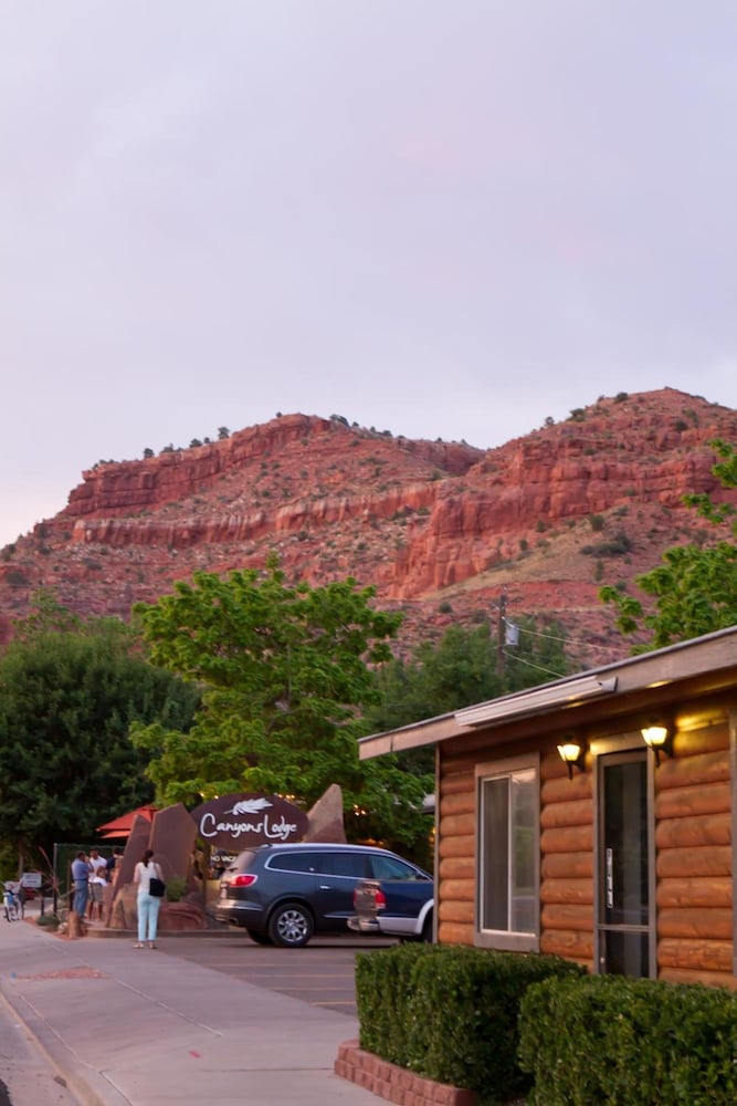 Canyons Lodge 26/37