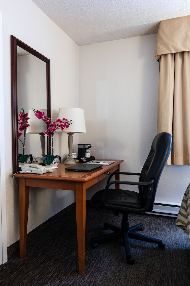 Travelodge by Wyndham Ottawa East 30/31