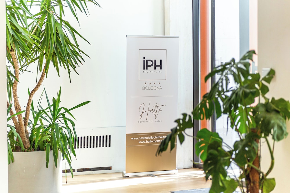Ipoint Hotel 5/50
