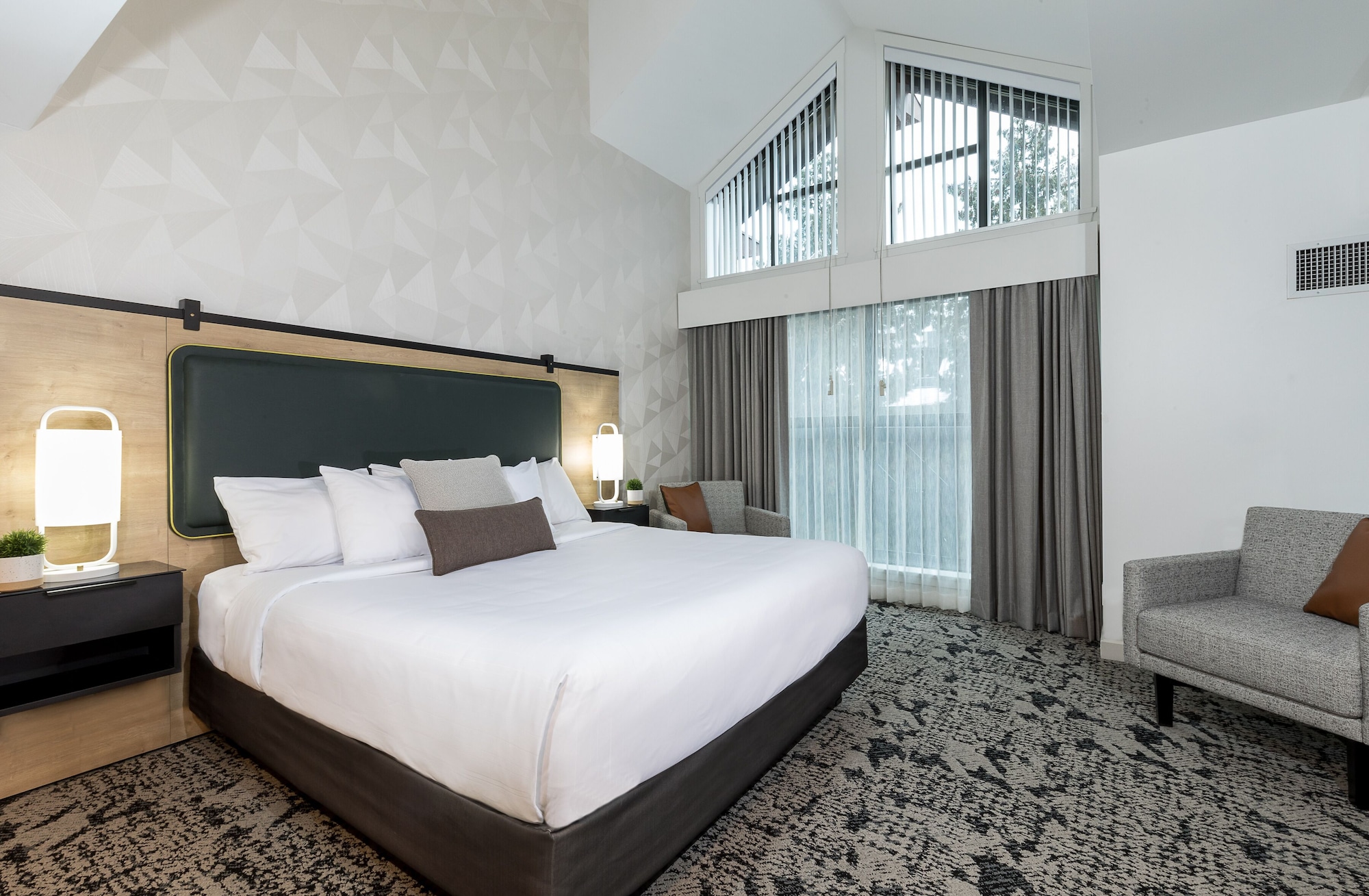 1 Bedroom, Loft, Suite, 2 King Beds, Sofa
