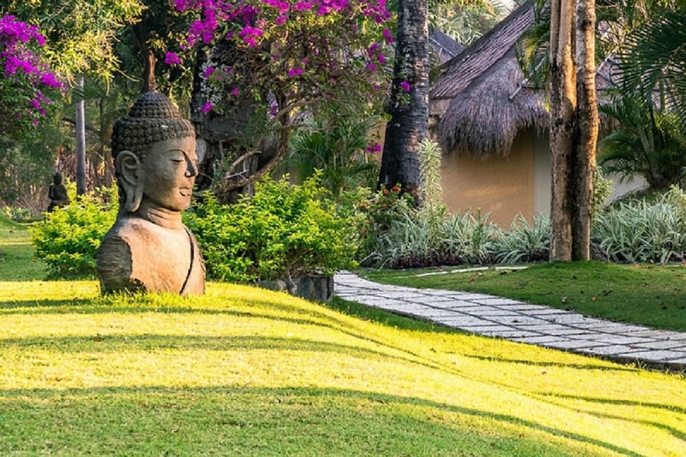 Siddhartha Ocean Front Resort Spa 40/50