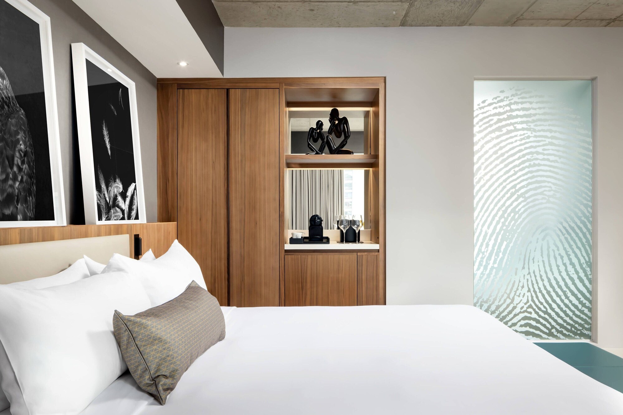 Room at Humaniti Hotel Montreal, Autograph Collection, MONTREAL