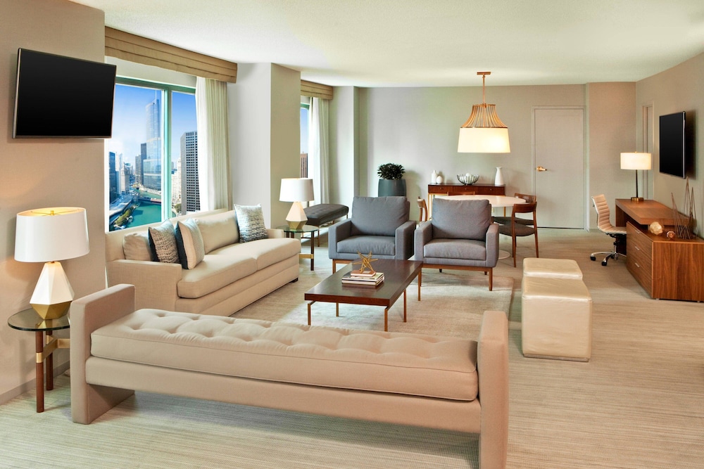Sheraton Grand Chicago Riverwalk 27/62