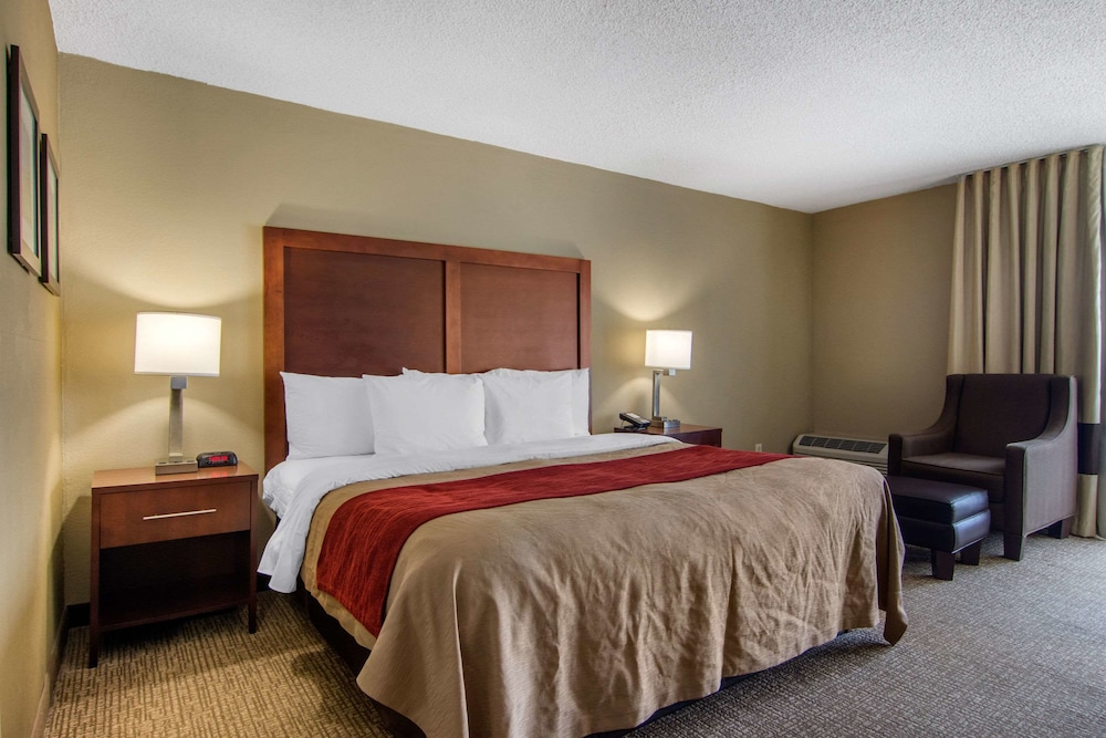 Best Western Plus Atlanta Sandy Springs Perimeter Hotel 5/28