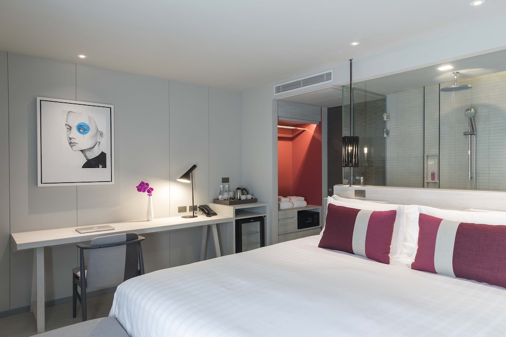 Deluxe Seaview