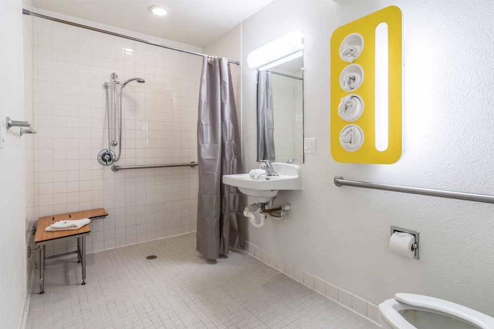 Motel6 el Centro Ca 32/33