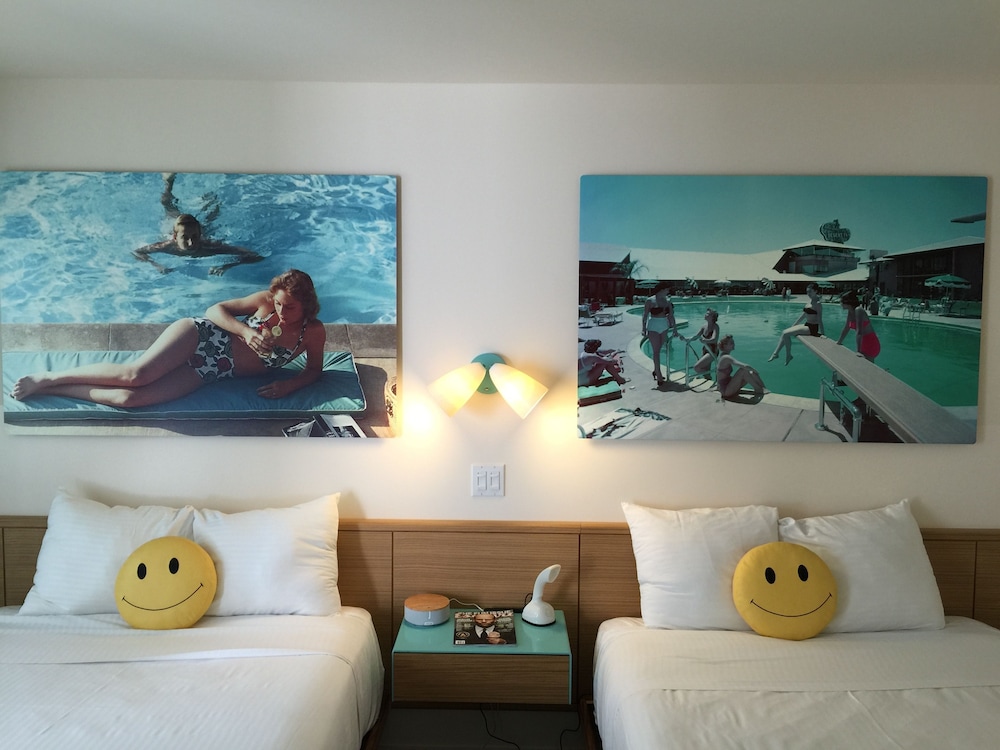 Beverly Laurel Hotel 44/69