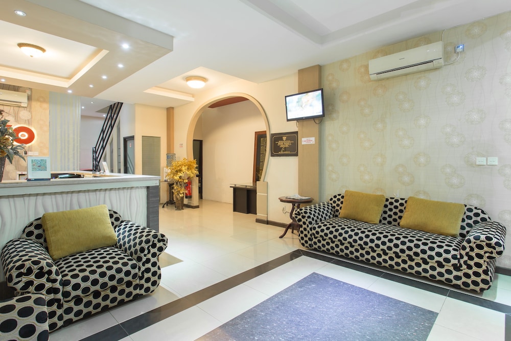 OYO 663 Hotel Sejati 25/32