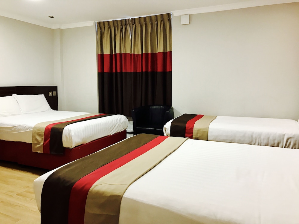 Royal Cambridge Hotel 22/61