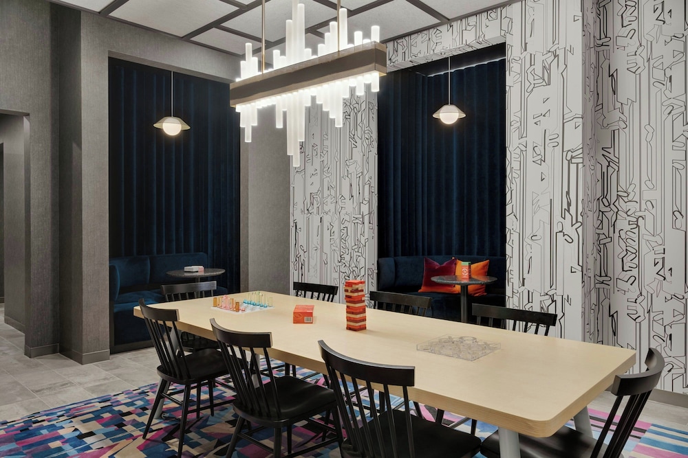 Aloft Indianapolis Downtown 29/36