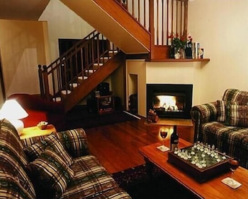 VALLEY OF THE WATERS B&B 34/51