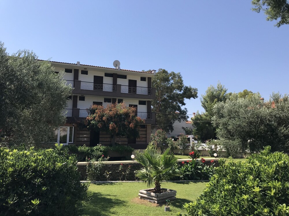 Porto Matina Hotel 3/50